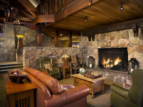 Отель Mammoth Mountain Inn, Мамонт Лейкс